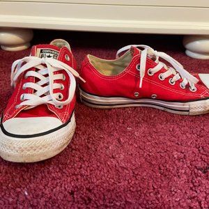 Low Top Red Converse